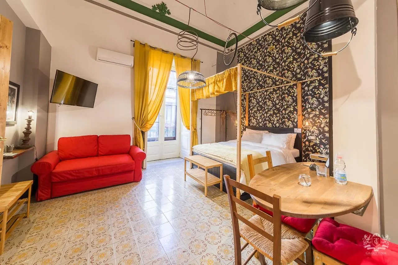 Grand Tour Design Guest House Catania Self Check-In 3*,  איטליה