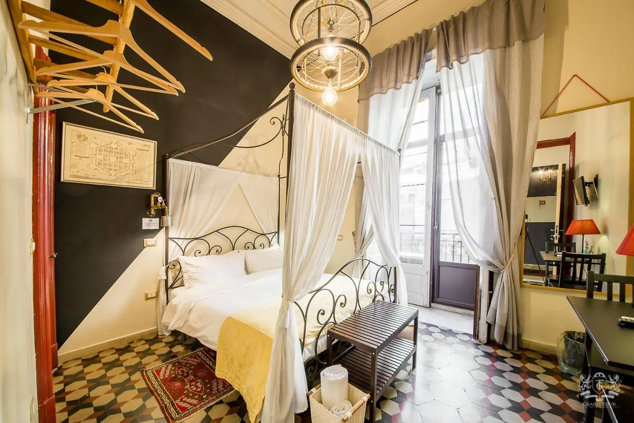 לינה וארוחת בוקר Grand Tour Design Guest House Catania Self Check-In